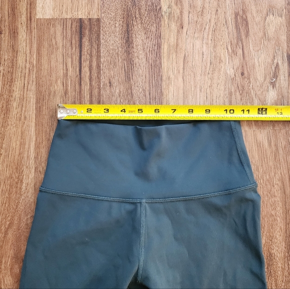 Lululemon Cropped Leggings Workout Pants Green Women's Size 4 - Picture 8 of 10